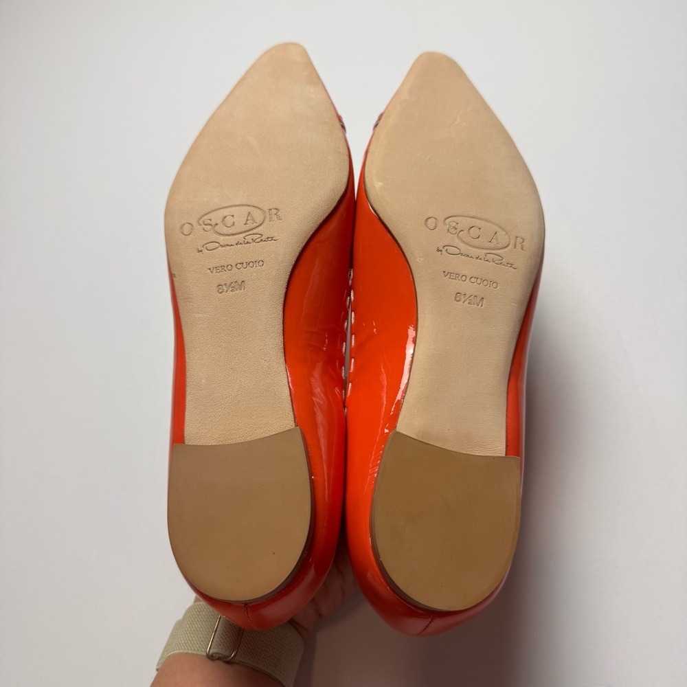 Oscar de la Renta Flats with Bow Detail - Picture 6 of 9